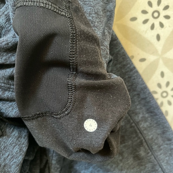 lululemon ready to rulu joggers size 4 - Picture 6 of 6